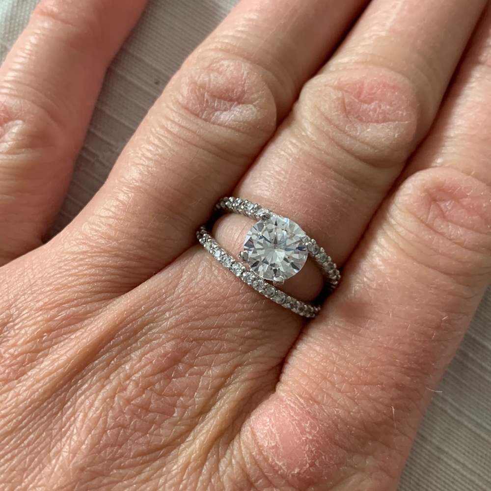 3/$25 | CHARMED AROMA Sterling Silver ring